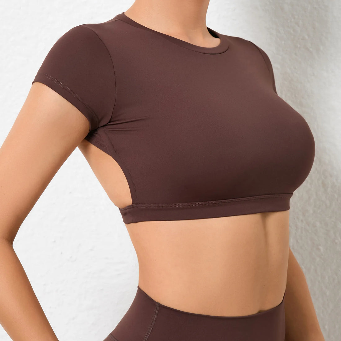 Backless Cropped Tee