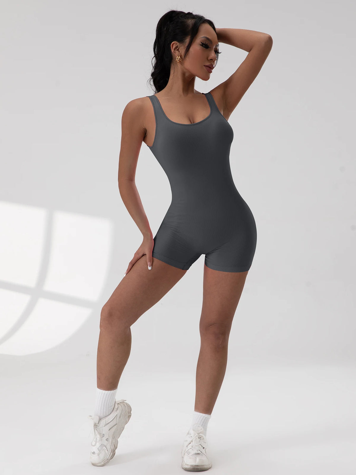 U-Neck Backless Jumpsuit
